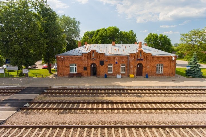 Dworzec kolejowy w Szostakowie (lit. Šeštokai)