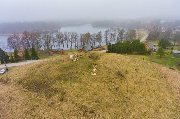 Buteliūnai Mound